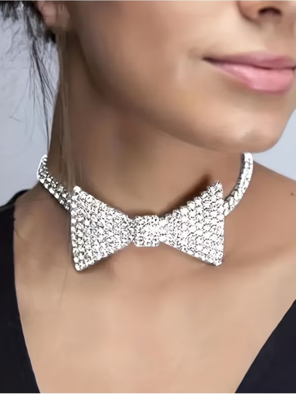 Rhinestone Bow Choker Necklace - Silver Glam